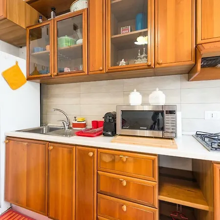 Estay, - Comfort In Corso Vittorio Emanuele קליארי
